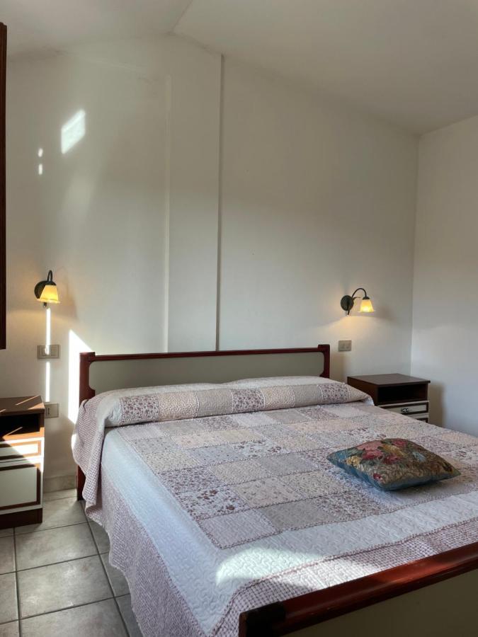 Ferienwohnung La Casa Di Tonia La Caletta Exterior foto