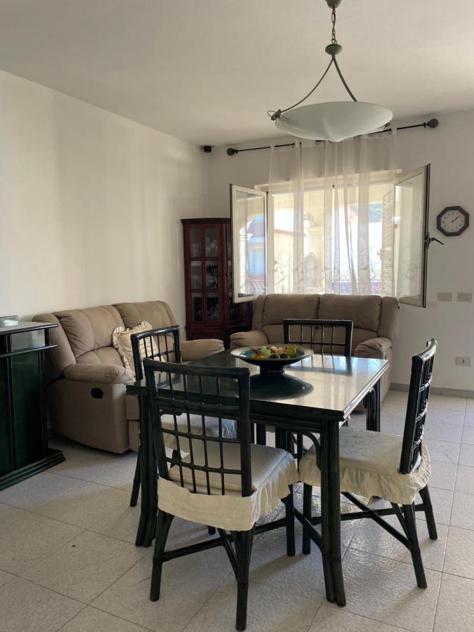 Ferienwohnung La Casa Di Tonia La Caletta Exterior foto