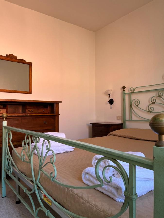 Ferienwohnung La Casa Di Tonia La Caletta Exterior foto