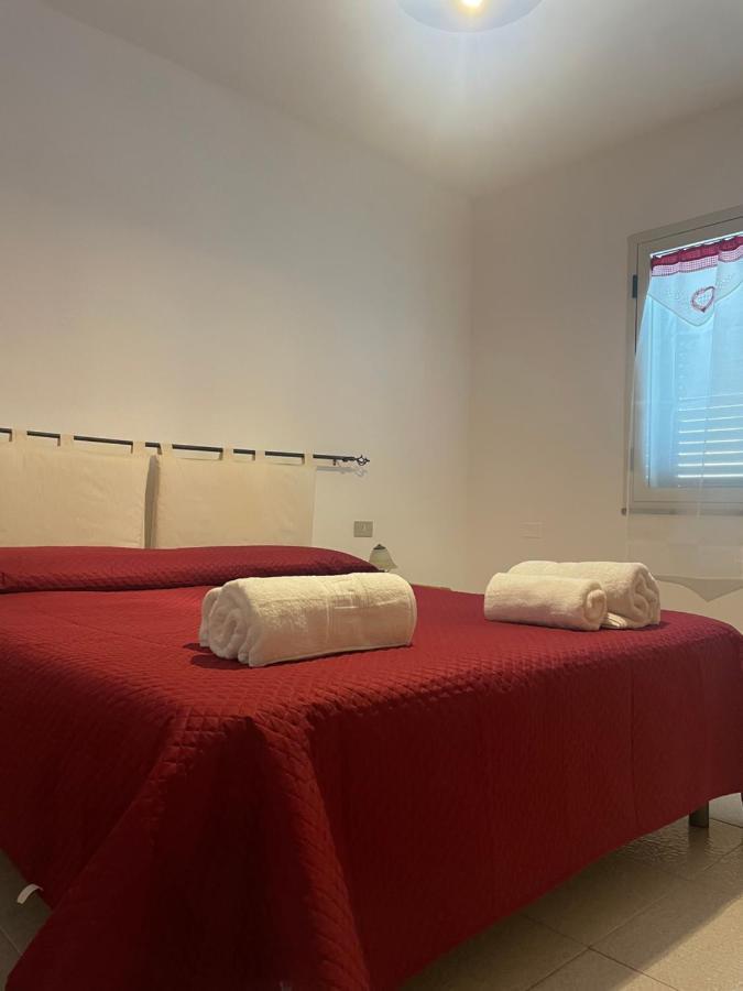 Ferienwohnung La Casa Di Tonia La Caletta Exterior foto